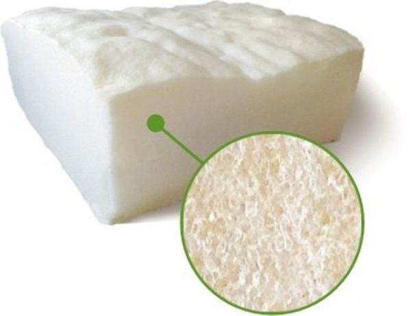 Пінополіуретан має пористу структуру, заповнену газом