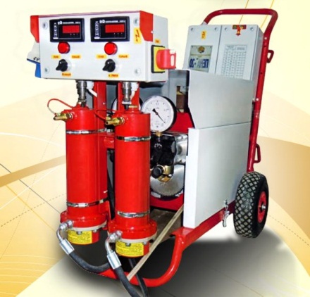 Установка для нанесення пінополіуретану